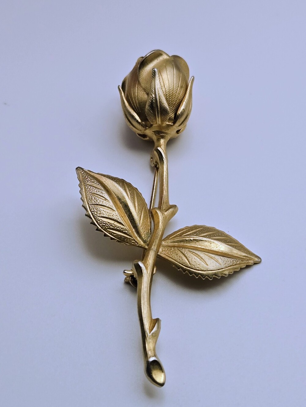 Vintage Gold Rosebud Brooch Pin - Picture 10 of 13